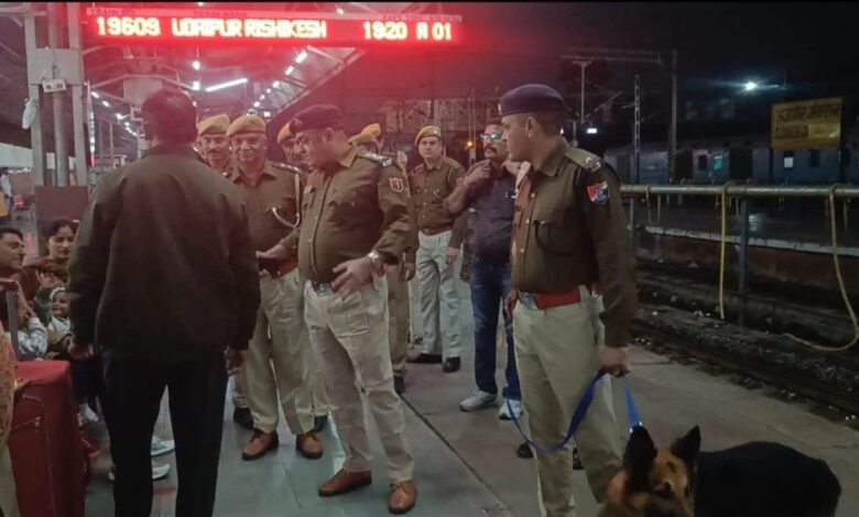 Ajmer रेलवे स्टेशन पर दादर एक्सप्रेस को बम धमकी, स्टेशन पर मची अफरा-तफरी, तीन युवक गिरफ्तार