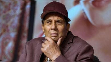 Dharmendra Death News: धर्मेंद्र की राजनीतिक कहानी—ऐसी कौन-सी बातें थीं जिनसे संसद भी उन्हें रोक ना पाई?