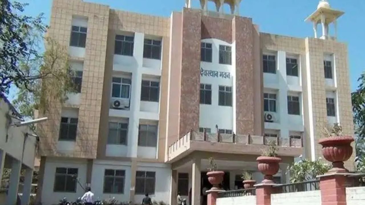 Rajasthan में वायरल फेक धार्मिक मैसेज का खुलासा, Devasthan Department की मीटिंग पर भड़काया गया विवाद, रिपोर्ट में झूठ बताया
